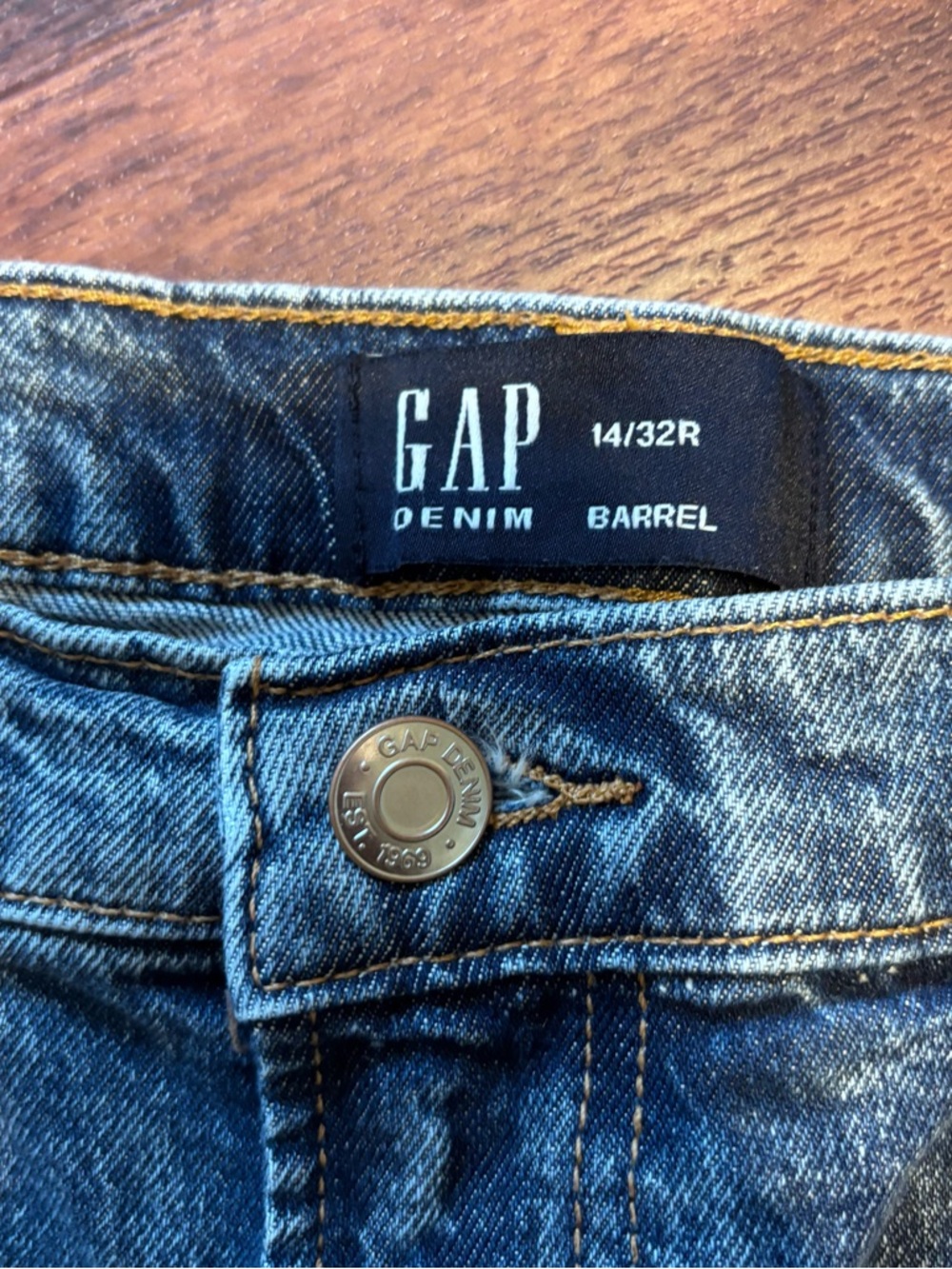 GAP High-Rise Wide Leg Jeans - Medium Blue - Picture 5 of 6